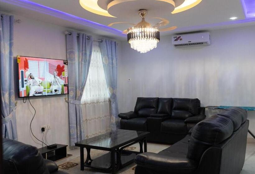 تختخواب و صبحانه Atom Height Apartment