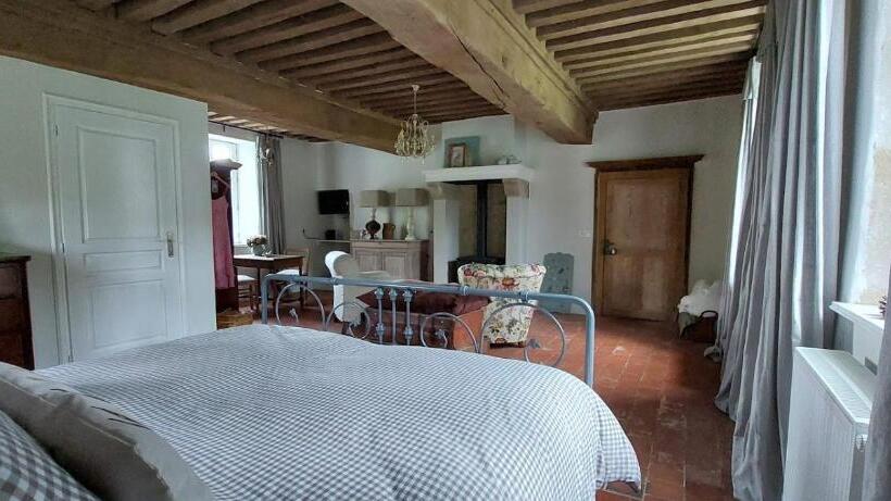 مبيت وإفطار Domaine De Vauvelle