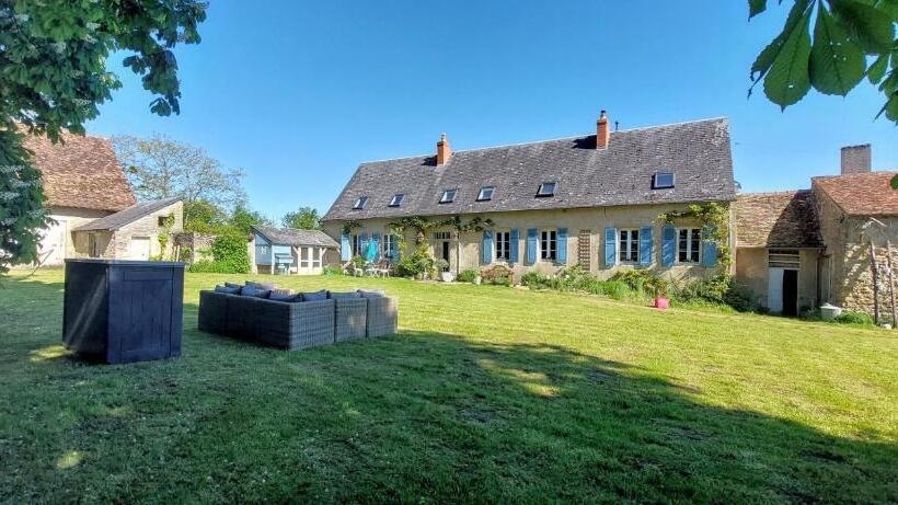 مبيت وإفطار Domaine De Vauvelle