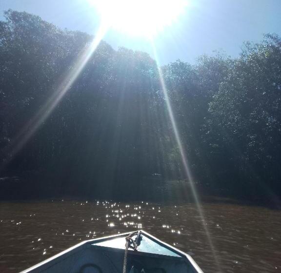 تختخواب و صبحانه Fazenda Jasmim Zen