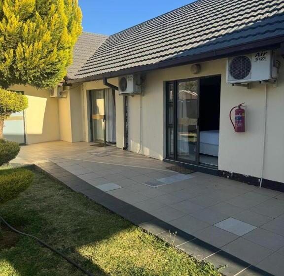 צימר Jakaranda Guest House