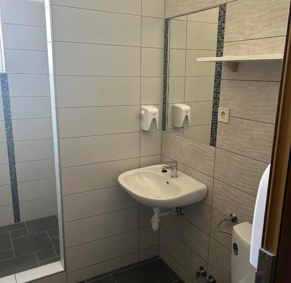 住宿加早餐  M70 Panzió Muraszemenye