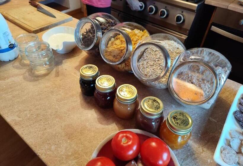 تختخواب و صبحانه Rectoria Nova