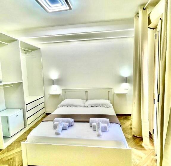 Bed and Breakfast Room 24