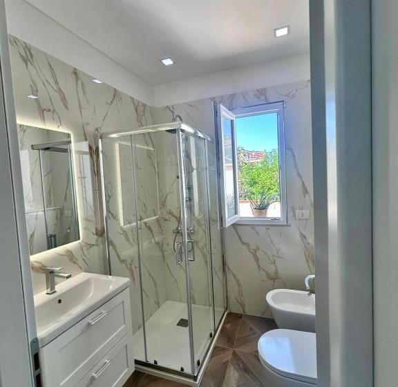 Bed and Breakfast Room 24