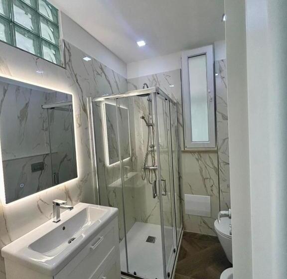 Bed and Breakfast Room 24