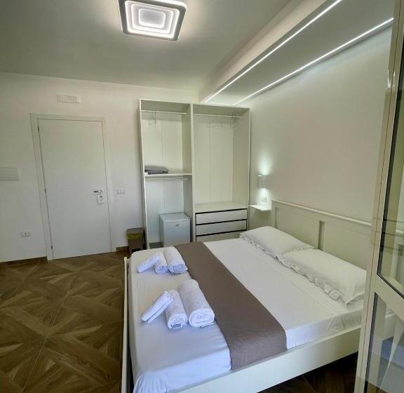 Bed and Breakfast Room 24