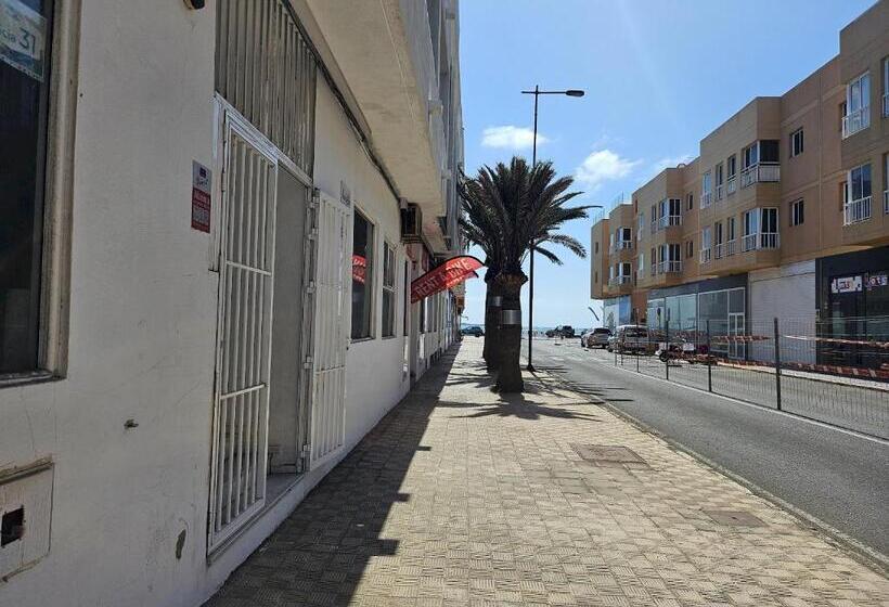 צימר Spacious Apartsuite In Heart Of Corralejo By Amazzzing Travel