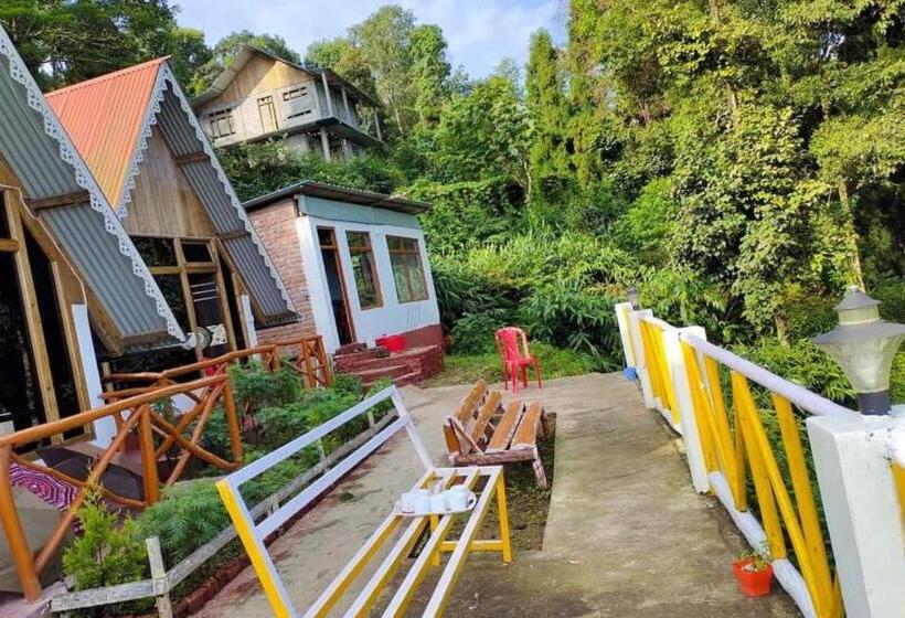 ホテル Amar Bari Happy Valley Cottages By Stayapart