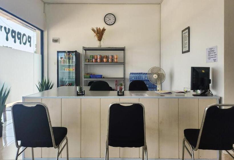 فندق Arsya Homestay Mitra Reddoorz