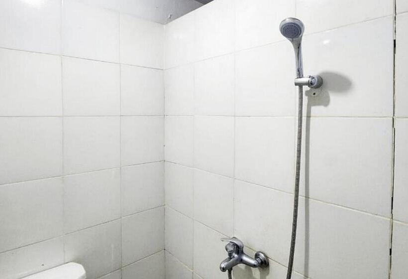 فندق Arsya Homestay Mitra Reddoorz