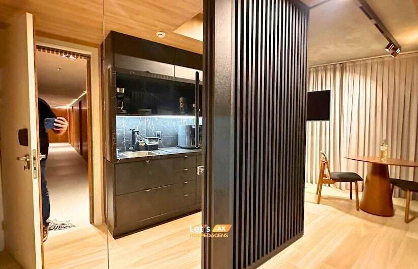 בית מלון כפרי Ax Setai Yacht