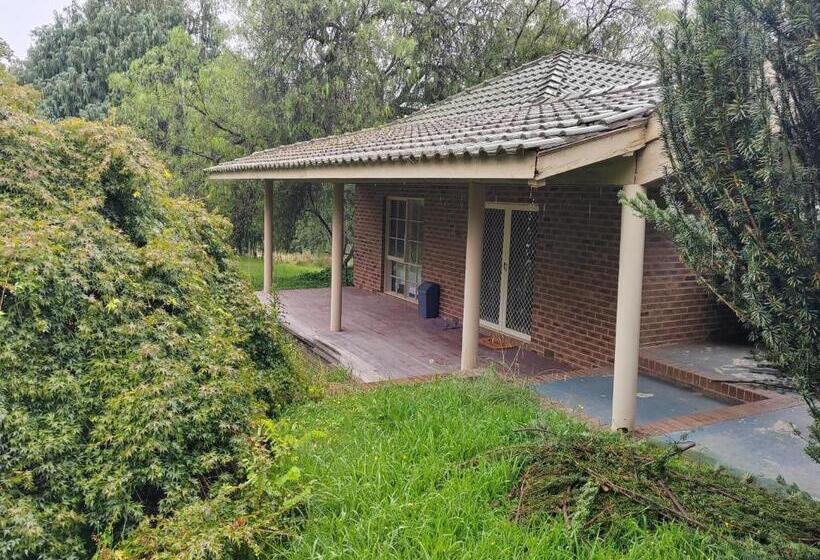 בית מלון כפרי Country Farm