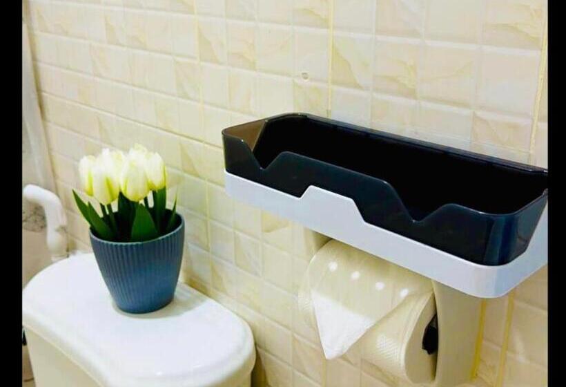 هتل Daily Travellers Inn & Suites