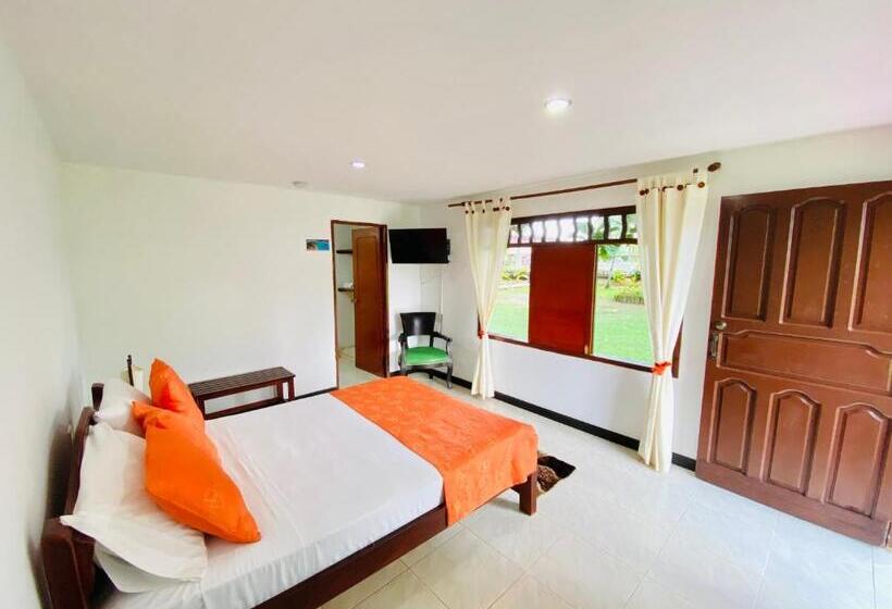 هتل Finca Campestre La Carolina