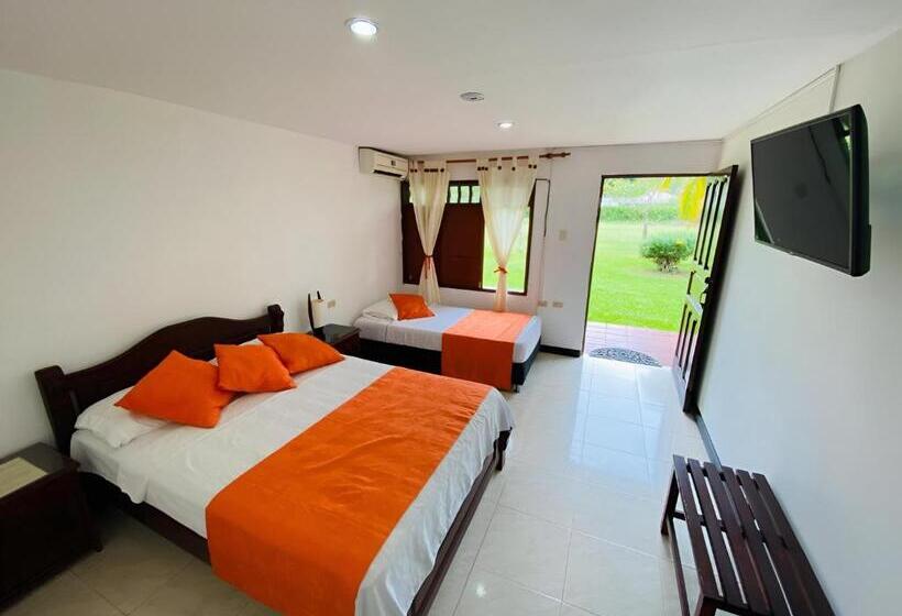 Отель Finca Campestre La Carolina