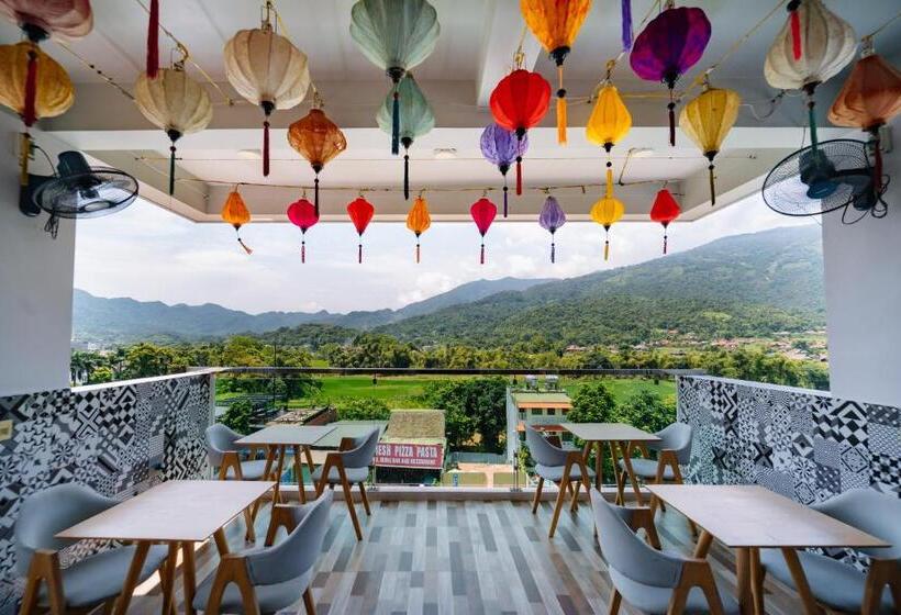 هتل Ha Giang City Hostel