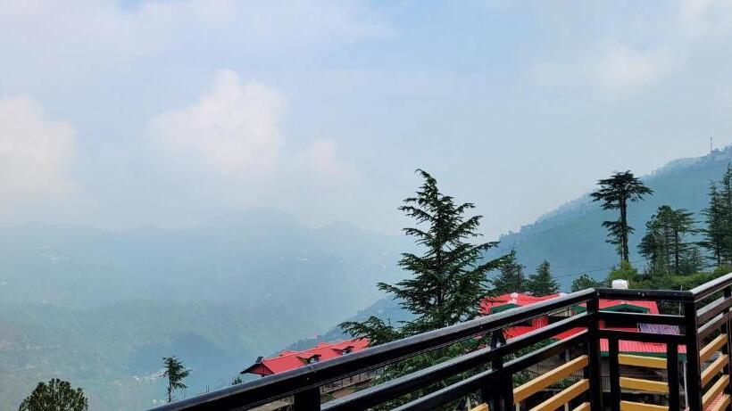 호텔 Hill View A Family