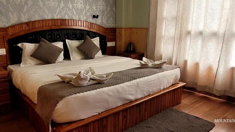 فندق Hill View A Family