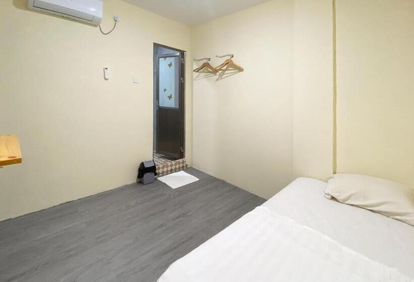 فندق Homestay D3 Mitra Reddoorz