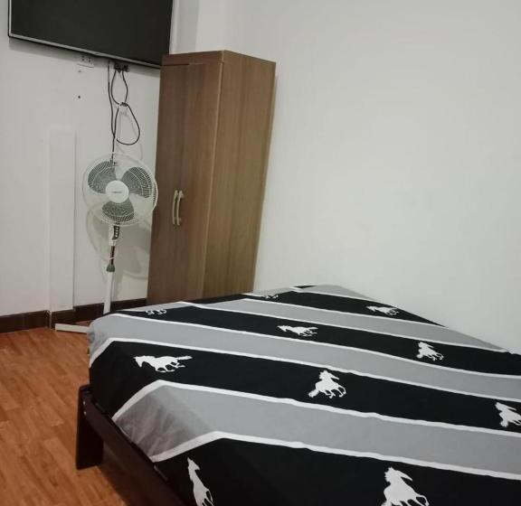 هتل Hospedaje Espaladium