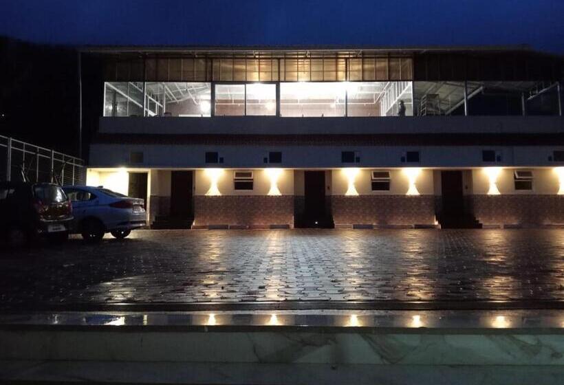 Отель Ketti Heights Resorts