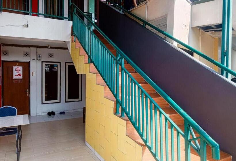 호텔 Malibu Syariah Bogor Redpartner