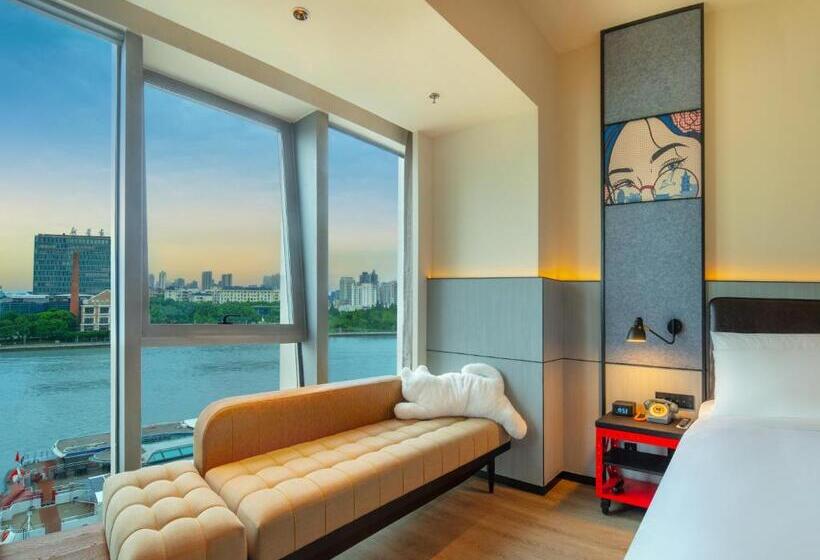 Отель Moxy Ningbo Old Bund