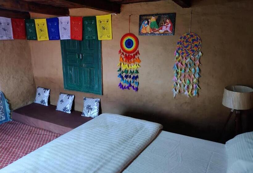 هتل Muse Meadow Huts & Homestay