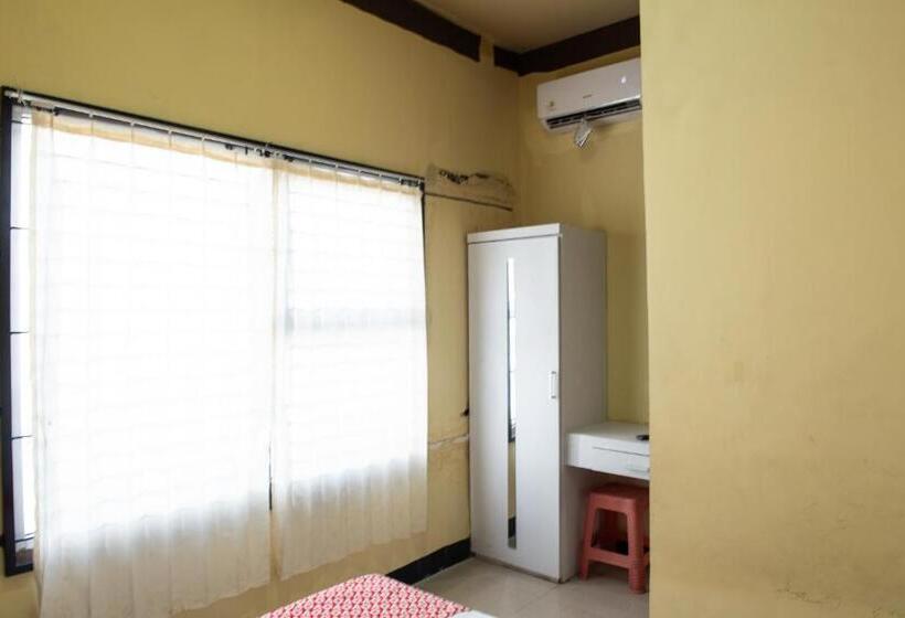 Отель Oyo 94133 Homestay Puspa Gemilang Syariah