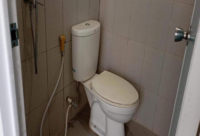 Отель Oyo 94133 Homestay Puspa Gemilang Syariah