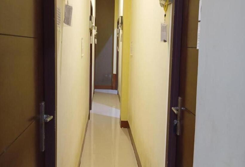 Отель Oyo 94133 Homestay Puspa Gemilang Syariah