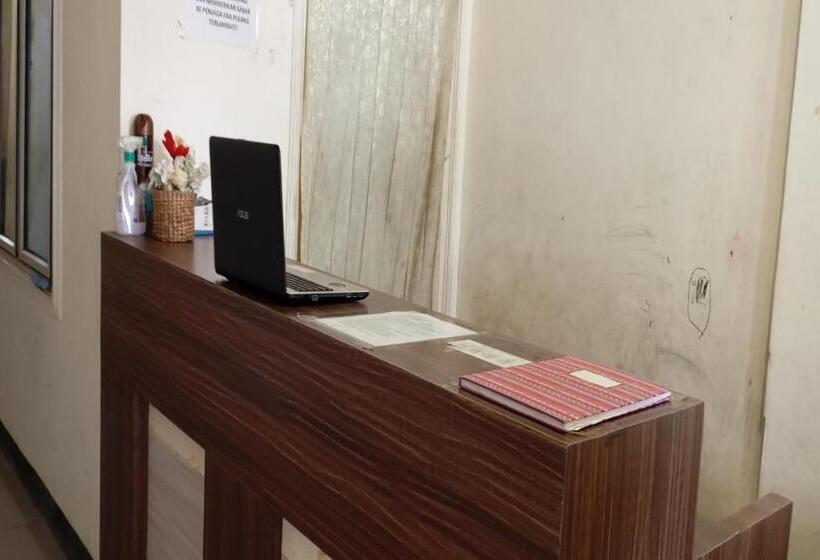 Отель Oyo 94133 Homestay Puspa Gemilang Syariah