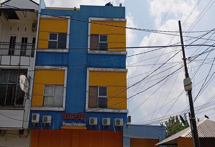 Отель Oyo 94133 Homestay Puspa Gemilang Syariah