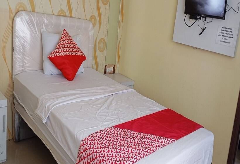 Отель Oyo 94133 Homestay Puspa Gemilang Syariah