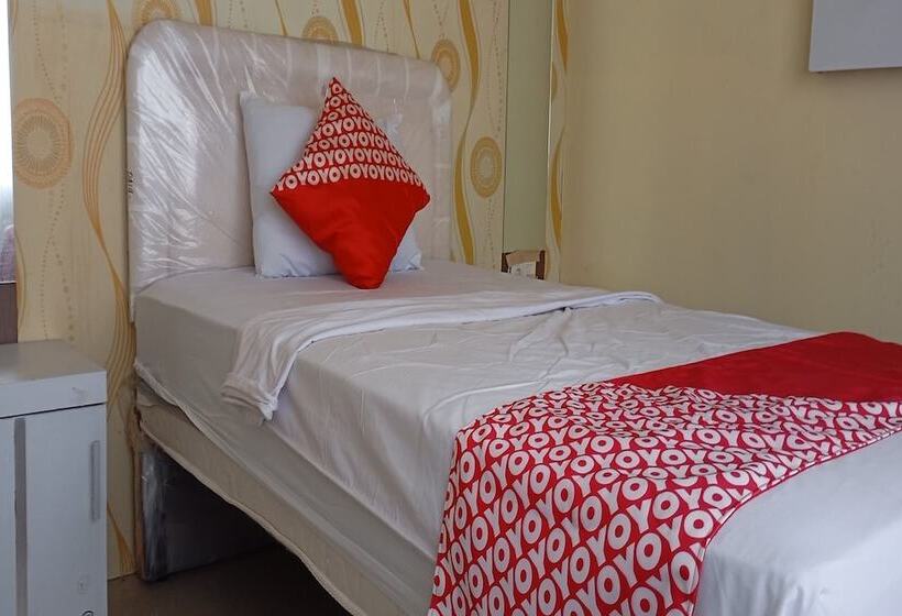 Отель Oyo 94133 Homestay Puspa Gemilang Syariah