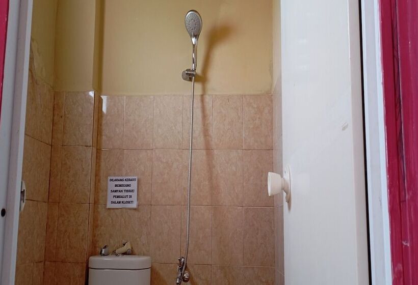 Отель Oyo 94133 Homestay Puspa Gemilang Syariah