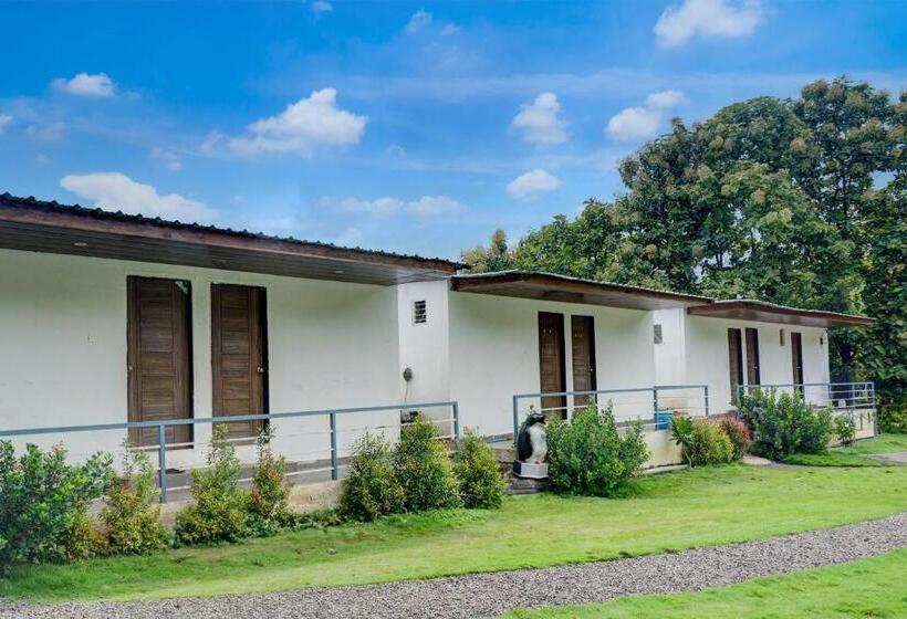 فندق Oyo Birds Valley Resort