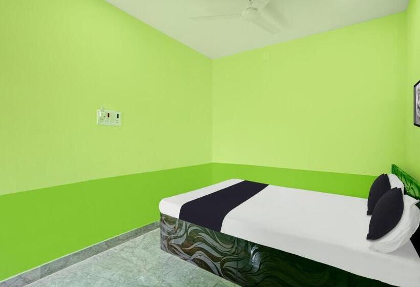 فندق Oyo Funtiniya Park And Resort