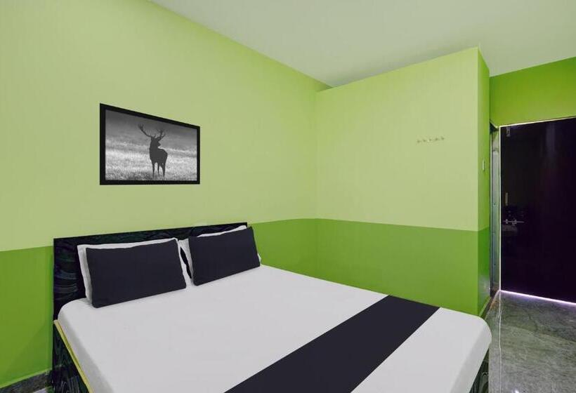 فندق Oyo Funtiniya Park And Resort