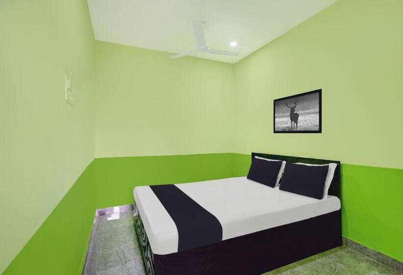 فندق Oyo Funtiniya Park And Resort