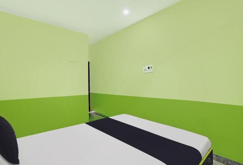 فندق Oyo Funtiniya Park And Resort