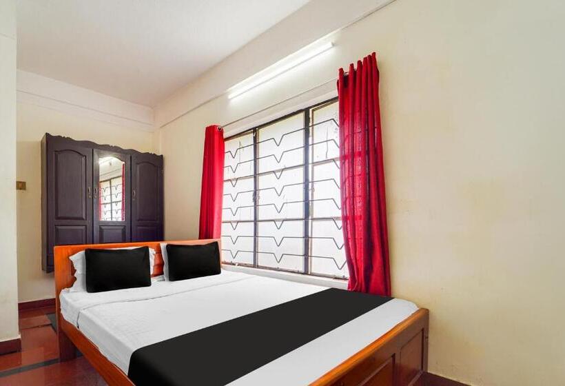 酒店 Oyo Sai Tourist Home