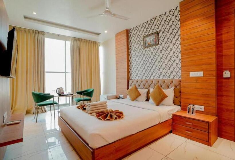 ホテル Premvan By Silverkey Hospitality