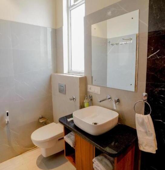 ホテル Premvan By Silverkey Hospitality