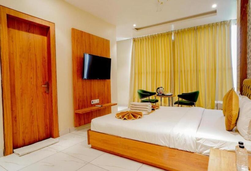 ホテル Premvan By Silverkey Hospitality