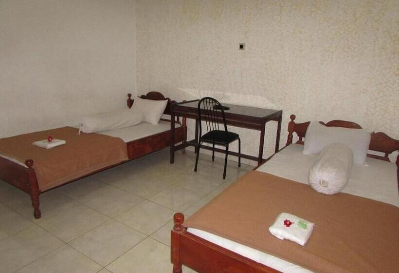 בית מלון כפרי Singasari