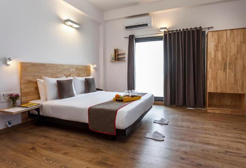 ホテル Super Townhouse Sector 51 Noida Near Iskcon Temple Noida