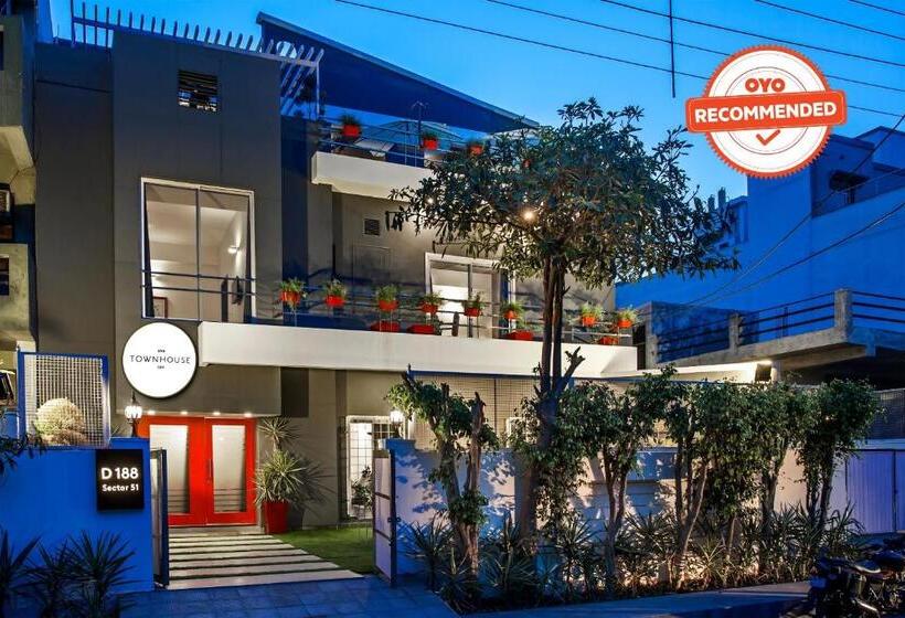 ホテル Super Townhouse Sector 51 Noida Near Iskcon Temple Noida