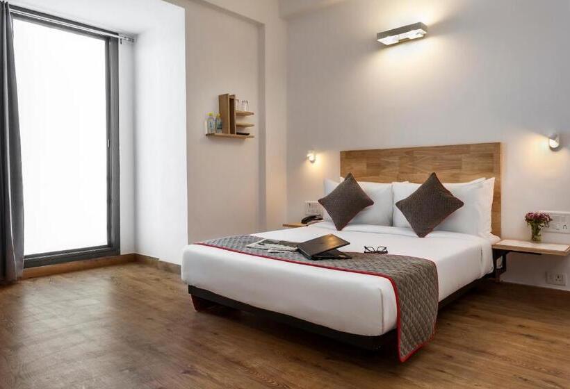 ホテル Super Townhouse Sector 51 Noida Near Iskcon Temple Noida